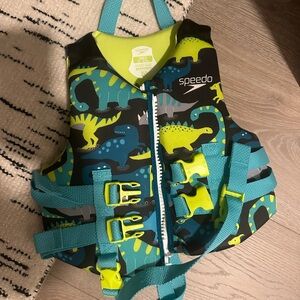 Speedo Life Vest — Excellent condition